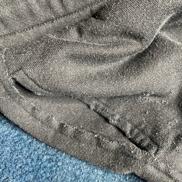 Alo Yoga Ripped Sweatpants - Picture 3 of 6